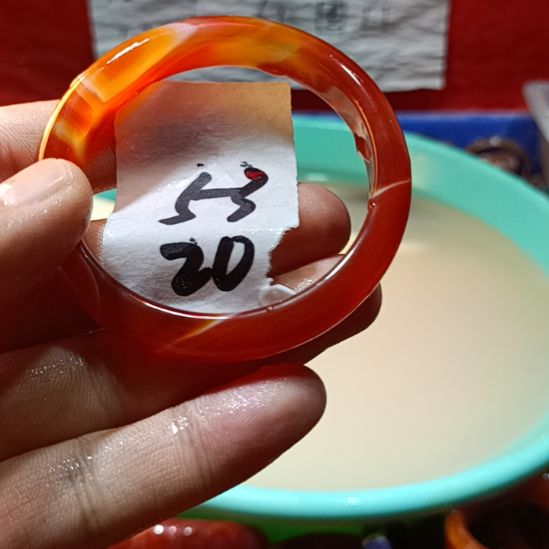 玛瑙/玉髓手镯未镶嵌