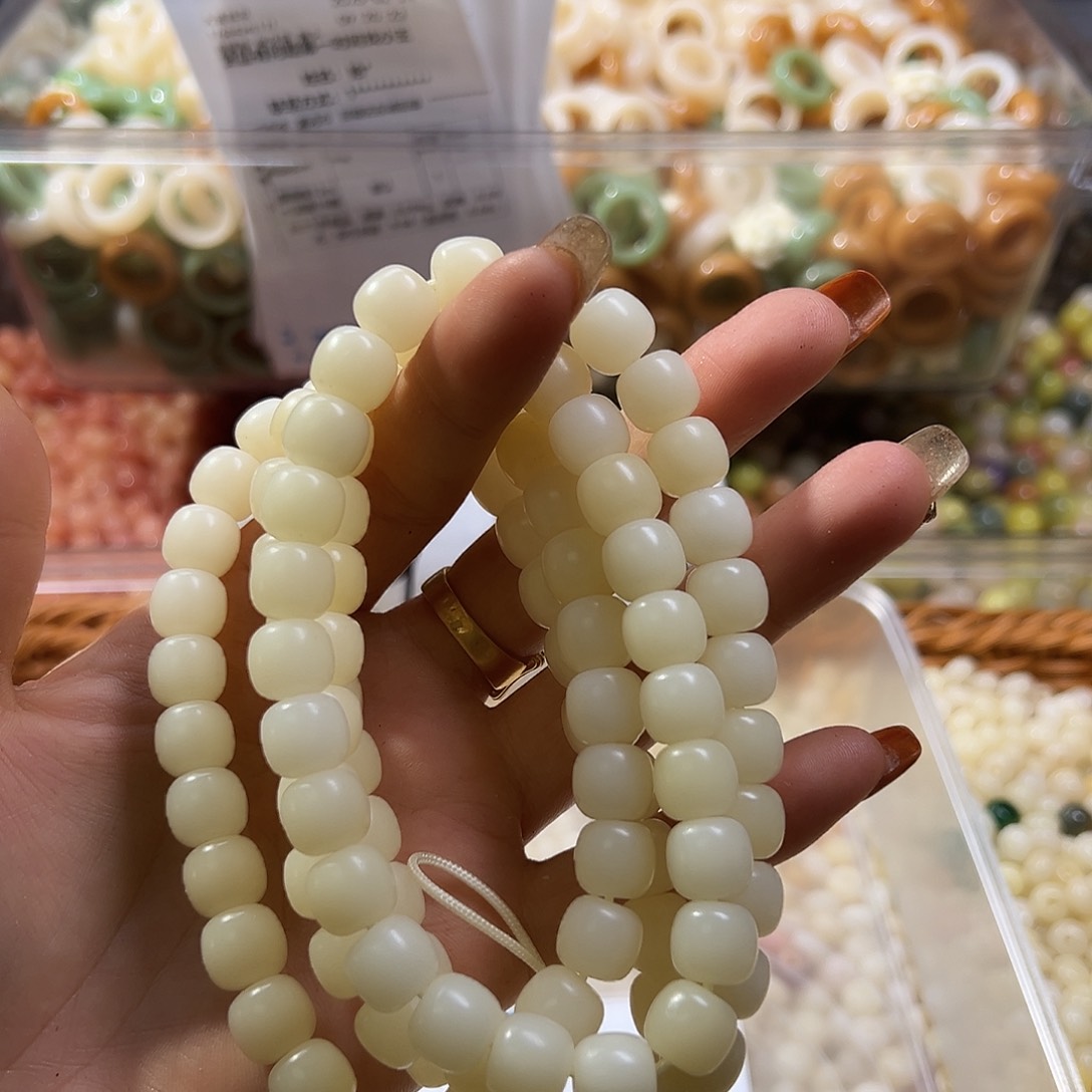 白玉菩提吊坠卡10奶白桶114颗