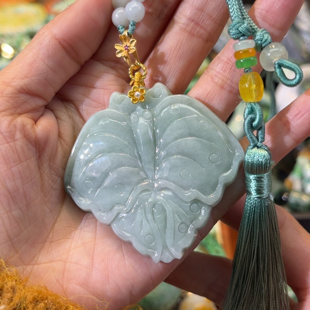 翡翠颈饰未镶嵌翡翠吊坠默认微瑕