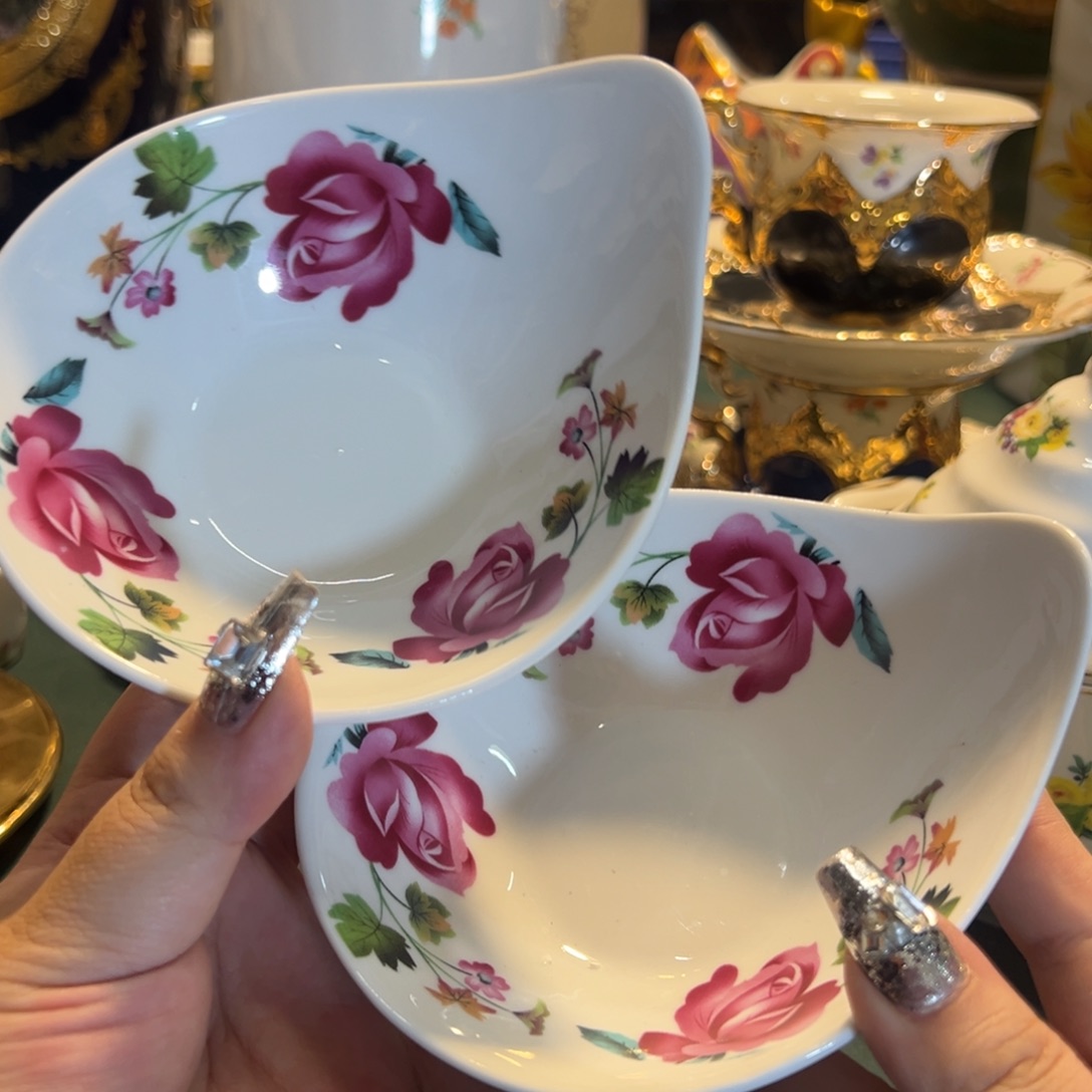 鹿与海陶瓷有限公司