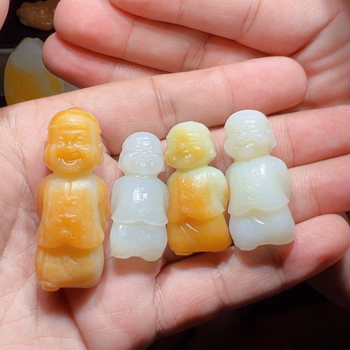 颈饰未镶嵌和田玉西**关