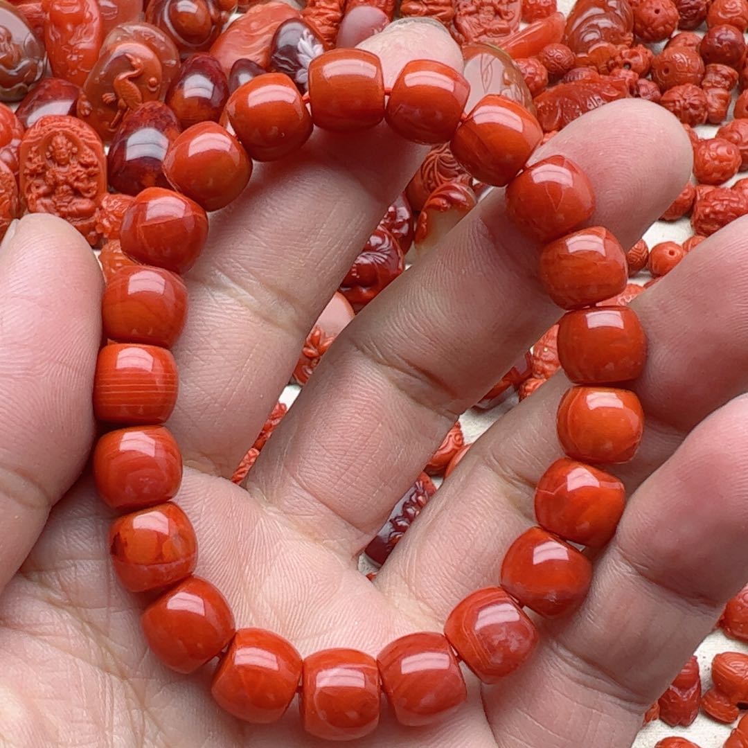 南红玛瑙配饰未镶嵌