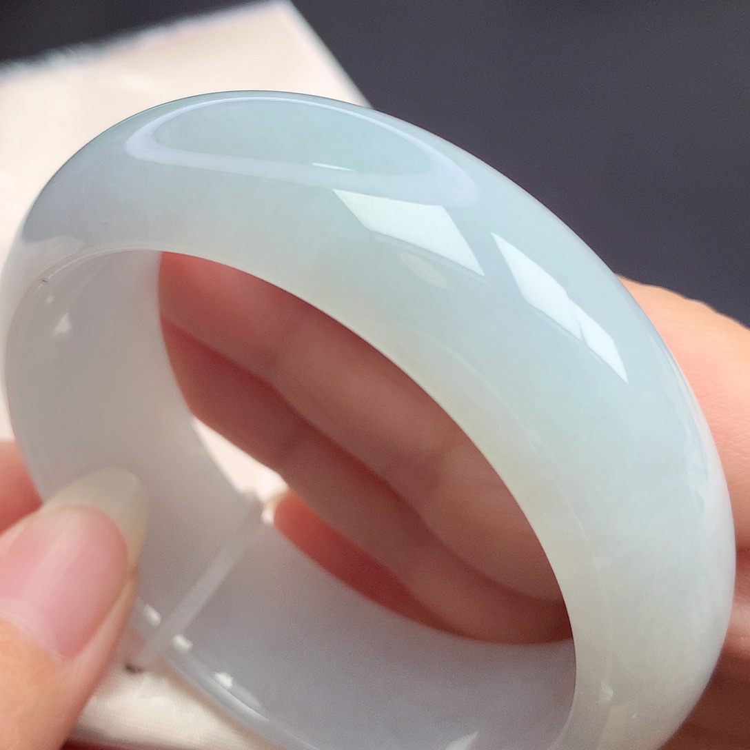 翡翠未镶嵌手镯56.3圈口