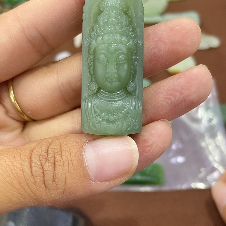 和田玉（碧玉）未镶嵌颈饰
