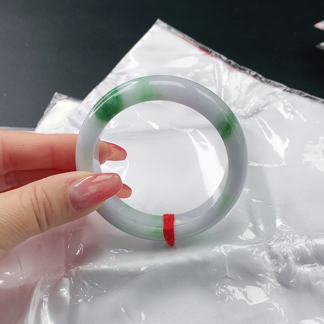 翡翠手镯未镶嵌?*R翡翠074