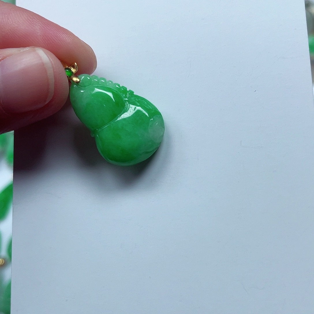 吊坠(不含链)18K金镶嵌翡翠