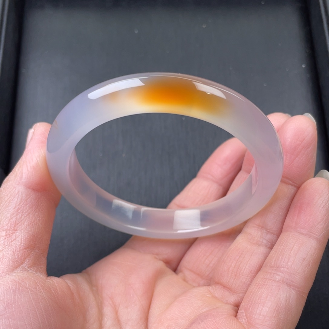 玛瑙/玉髓手镯未镶嵌57圈口