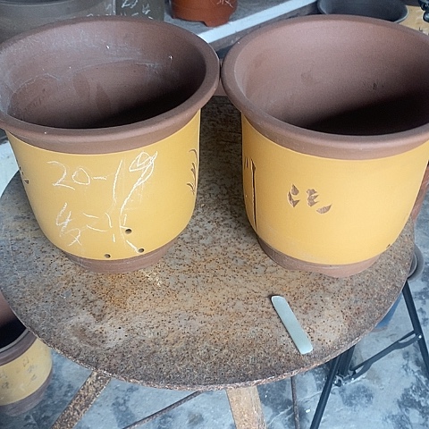 紫砂中国宜兴紫砂花盆，