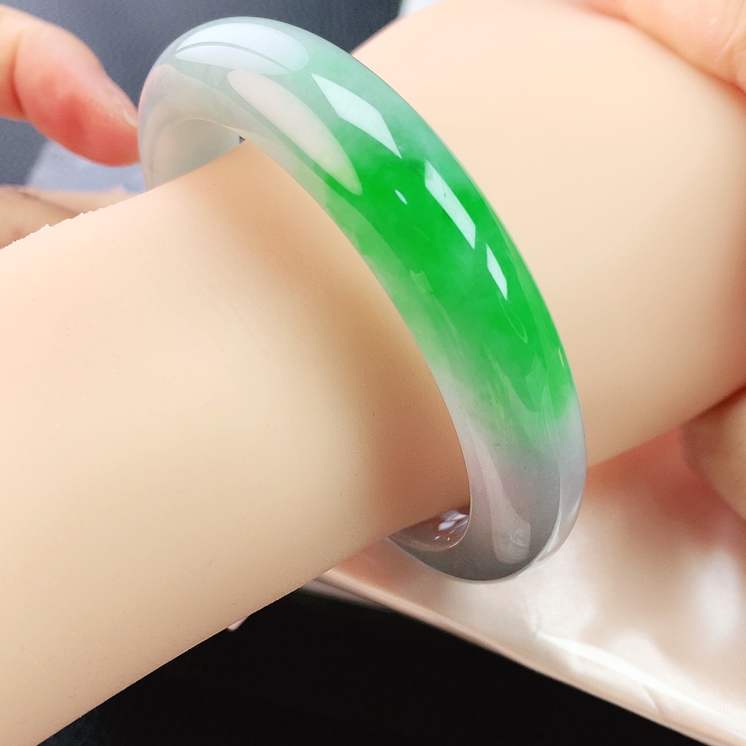 未镶嵌手镯翡翠55圈