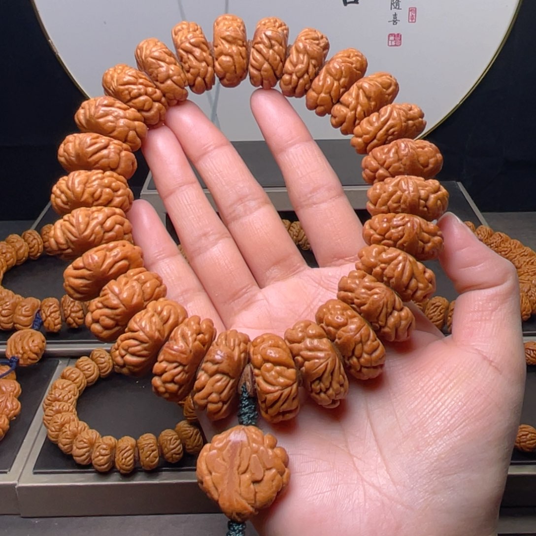 东***南吊坠桃核25尺寸豹子头