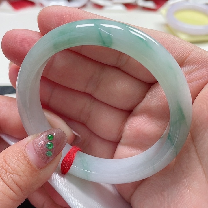 翡翠手镯未镶嵌缅甸翡翠手镯57圈