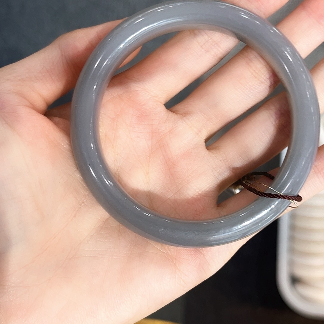 和田玉手镯未镶嵌星**海