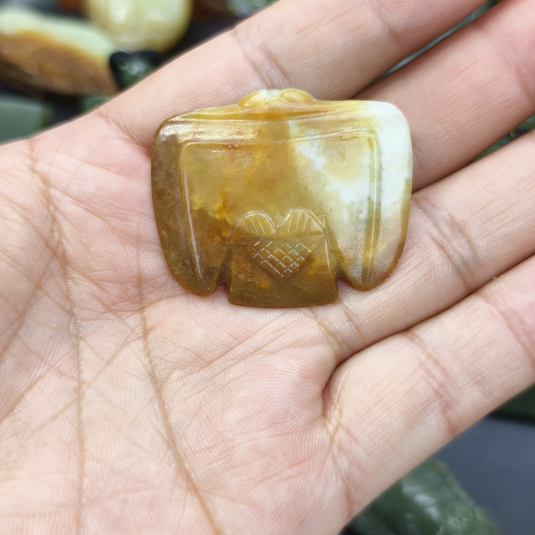 黄白河磨玉前后原皮笛枭挂件