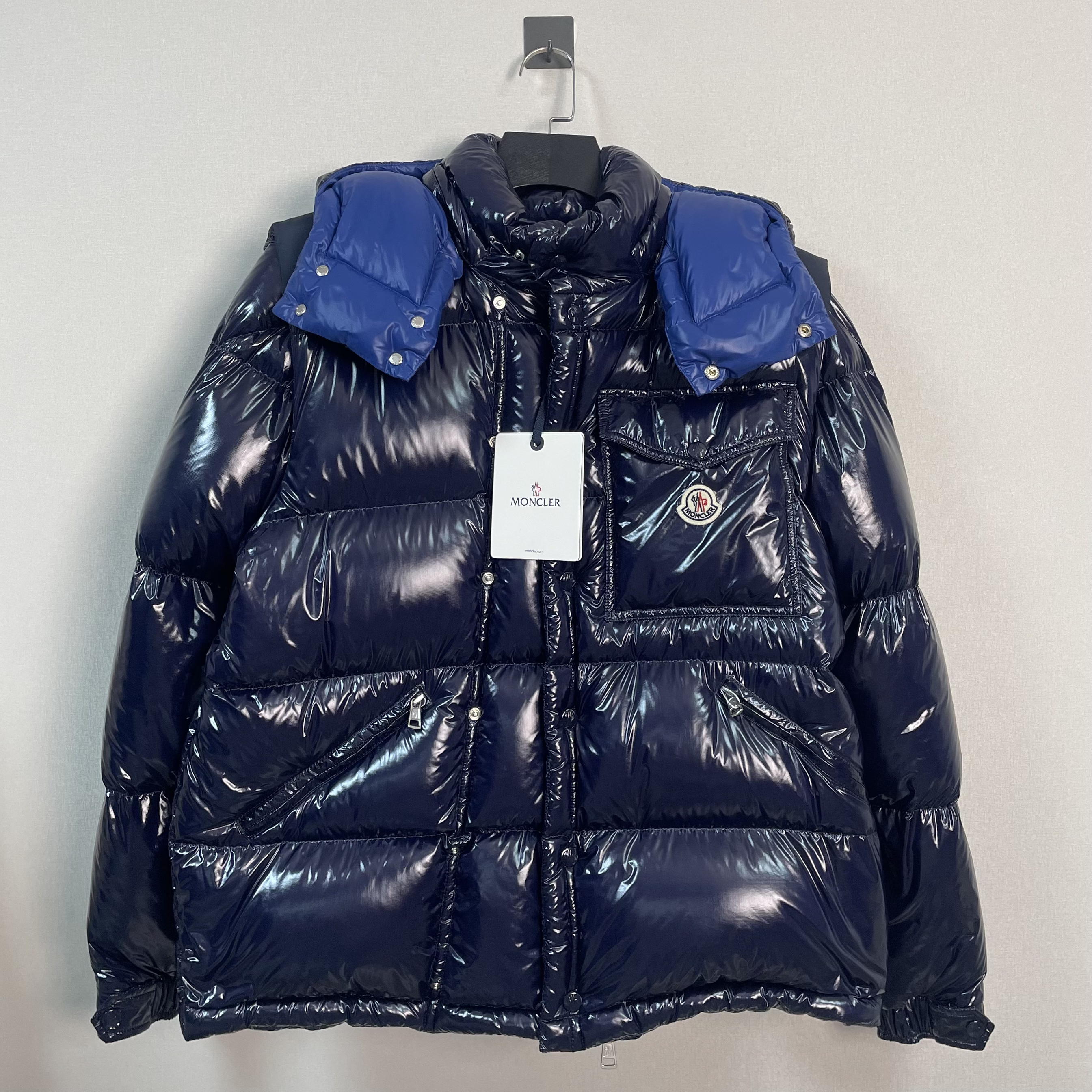 未使用 MONCLER 盟可睐新款Karakorum可拆卸羽绒服/2码/价17500