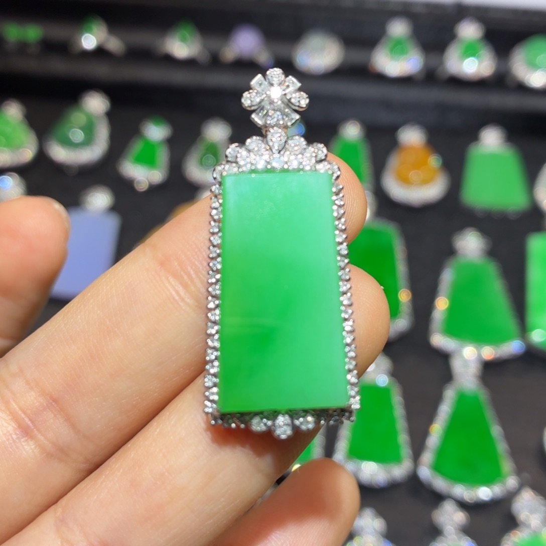 翡翠18K金镶嵌吊坠(不含链)翡翠