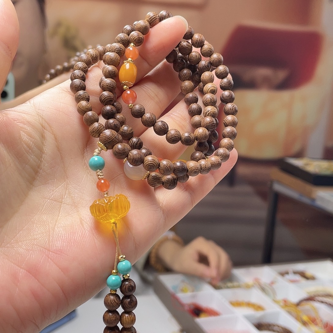 琥珀未镶嵌裸石项链