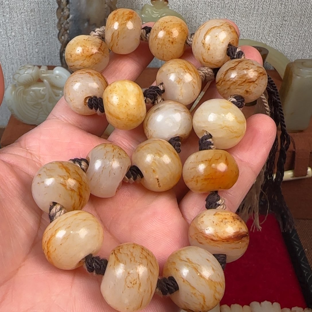 用***3非常精美的脖挂件