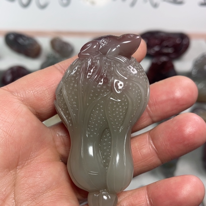 玛瑙/玉髓颈饰未镶嵌鸡**食