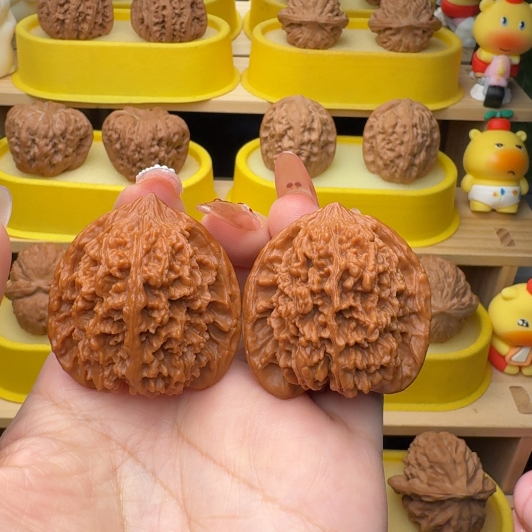 文玩核桃吊坠主播手刷款39老款满天星高尖方肚凹底百花山（全品）