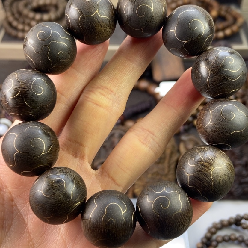 【闪购商品】沉香手串念*旧越南白棋