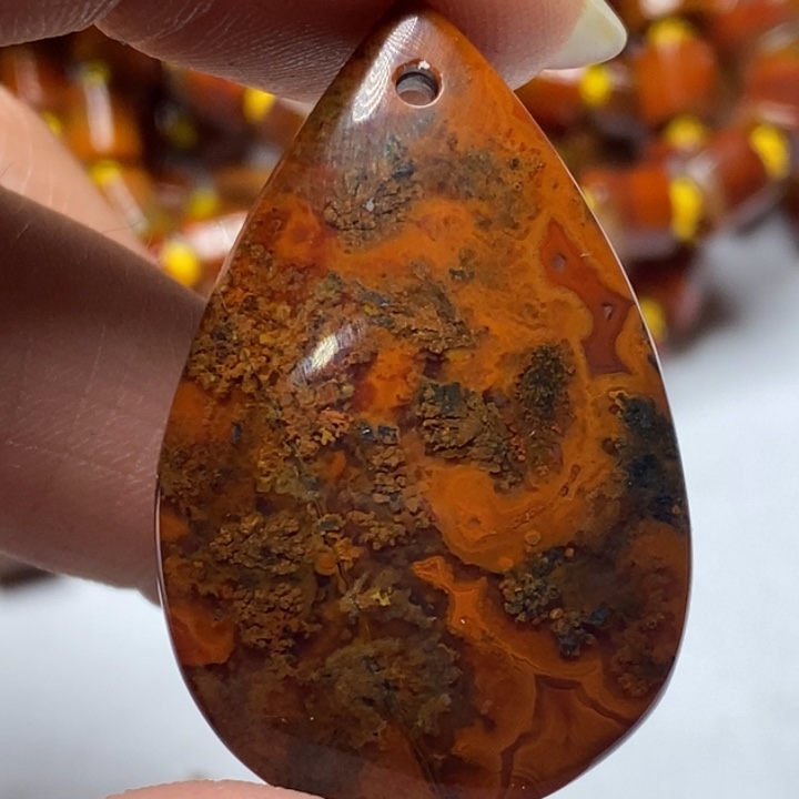 玛瑙/玉髓颈饰未镶嵌