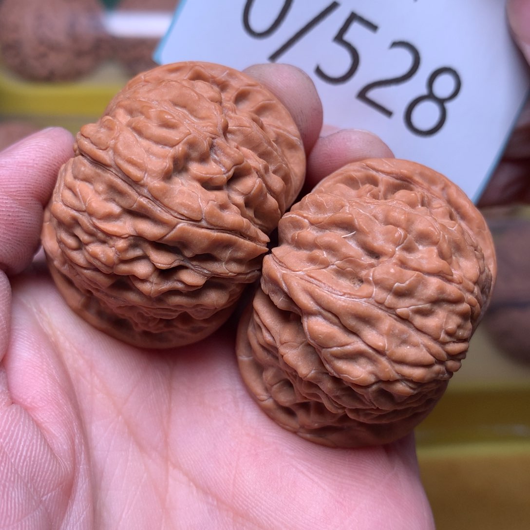 文玩核桃把件山地正磨40