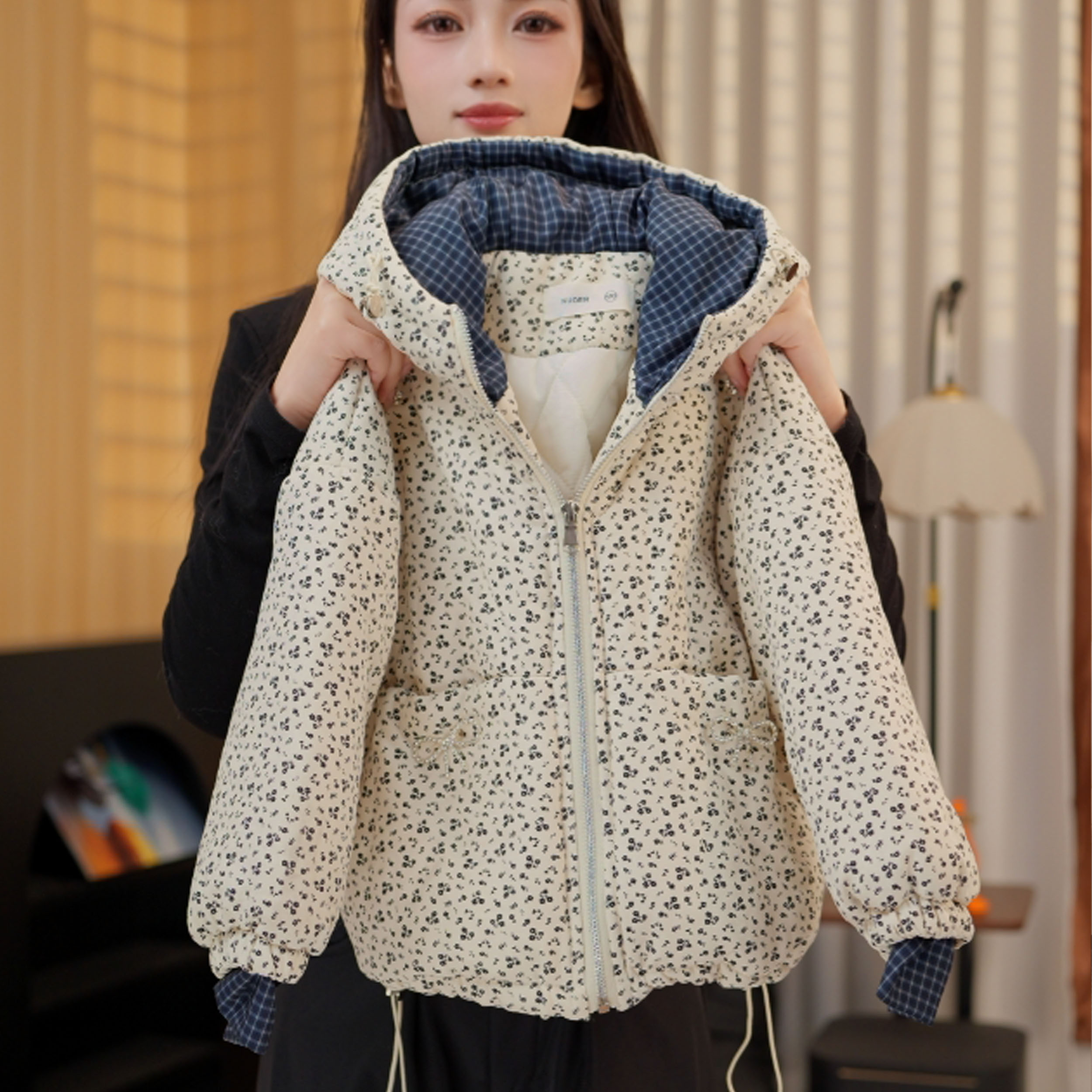 3066女童2025款棉服加棉加厚外套韩系秋冬版保暖花朵外套棉衣上衣
