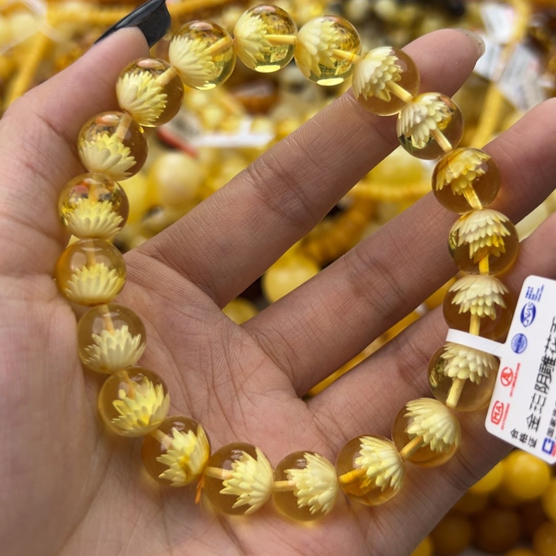 琥珀珠宝奇石未镶嵌