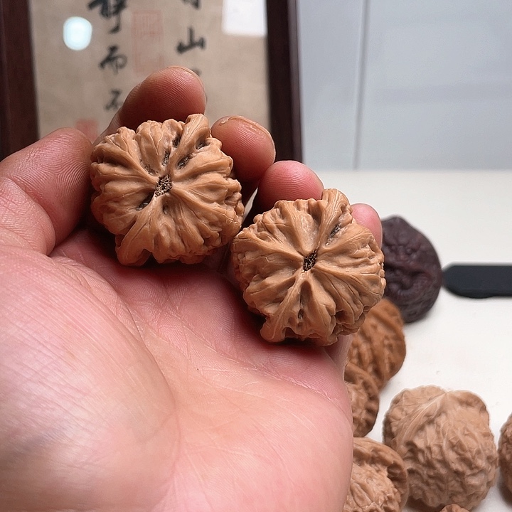 吊坠文玩核桃还***白凤凰台