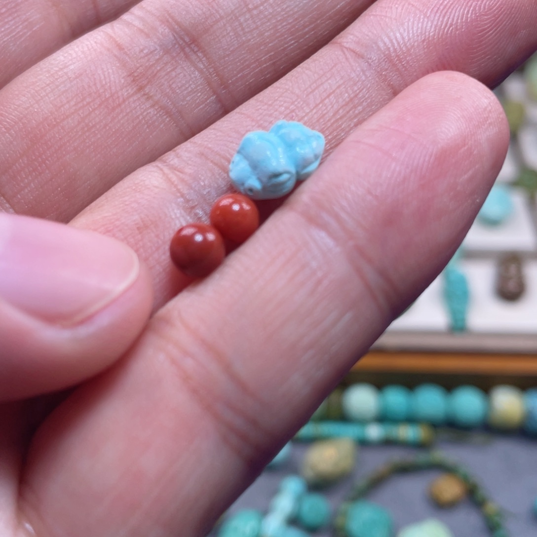 南红玛瑙配饰未镶嵌