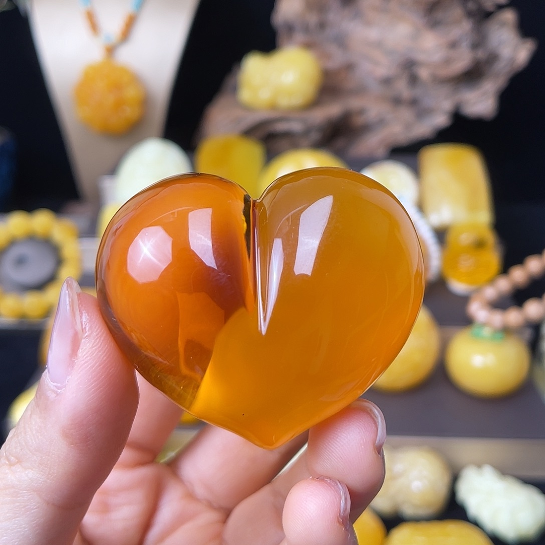 琥珀未镶嵌珠宝奇石