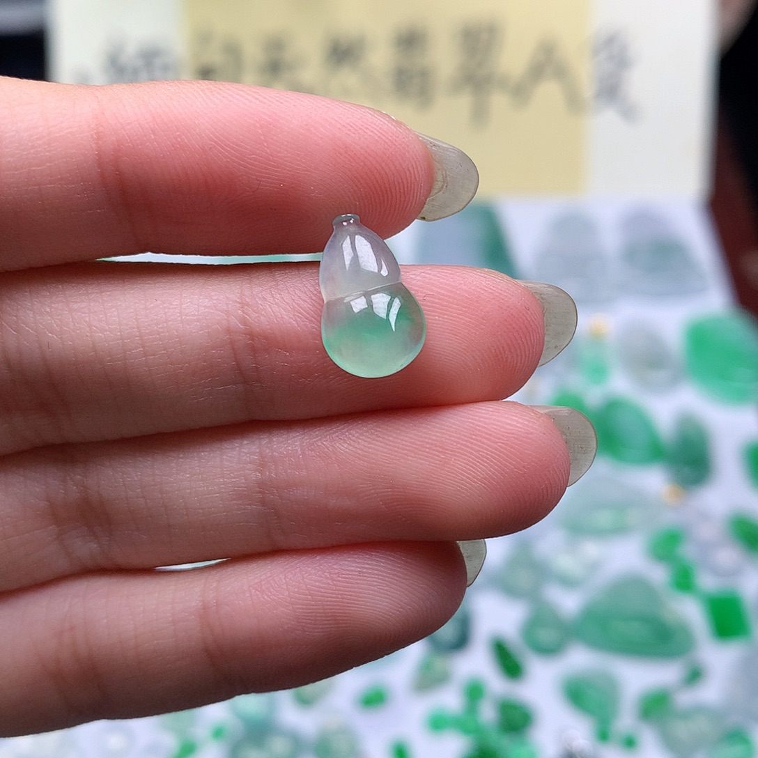 翡翠裸石缅甸天然A货翡翠冰种葫芦