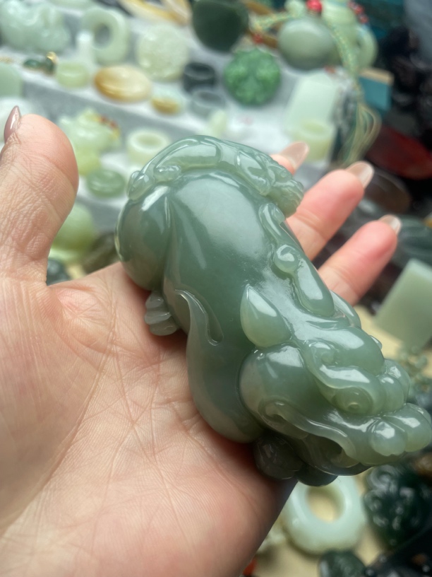 和田玉貔貅手把件