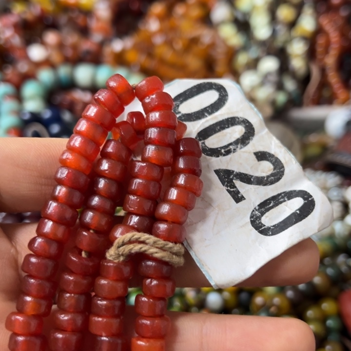 ****颜玛瑙/玉髓颈饰未镶嵌