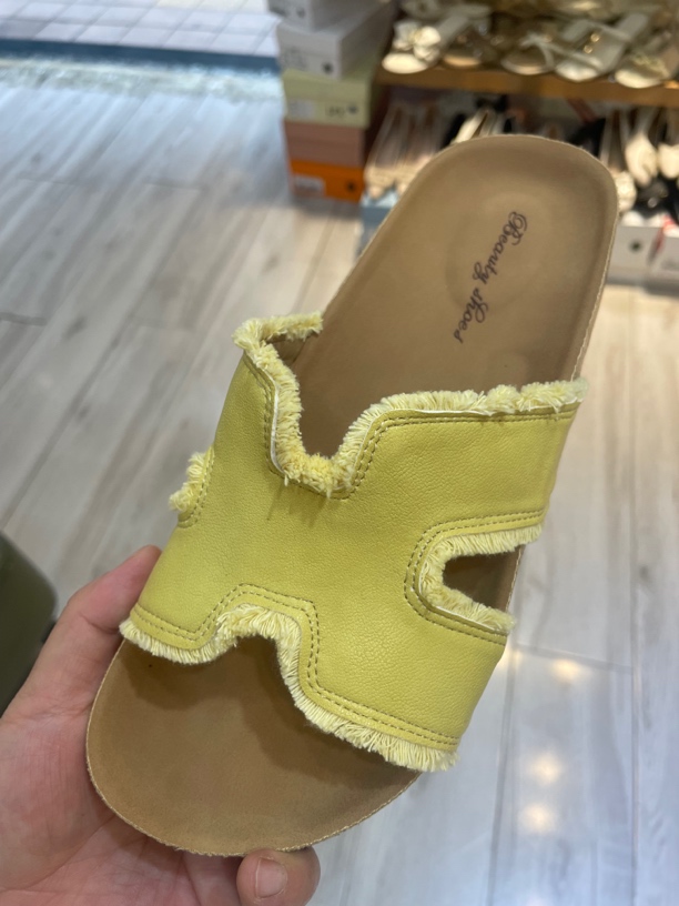 勃肯拖鞋女夏外穿2025年新款复古软底休闲一字拖配裙子沙滩凉拖鞋