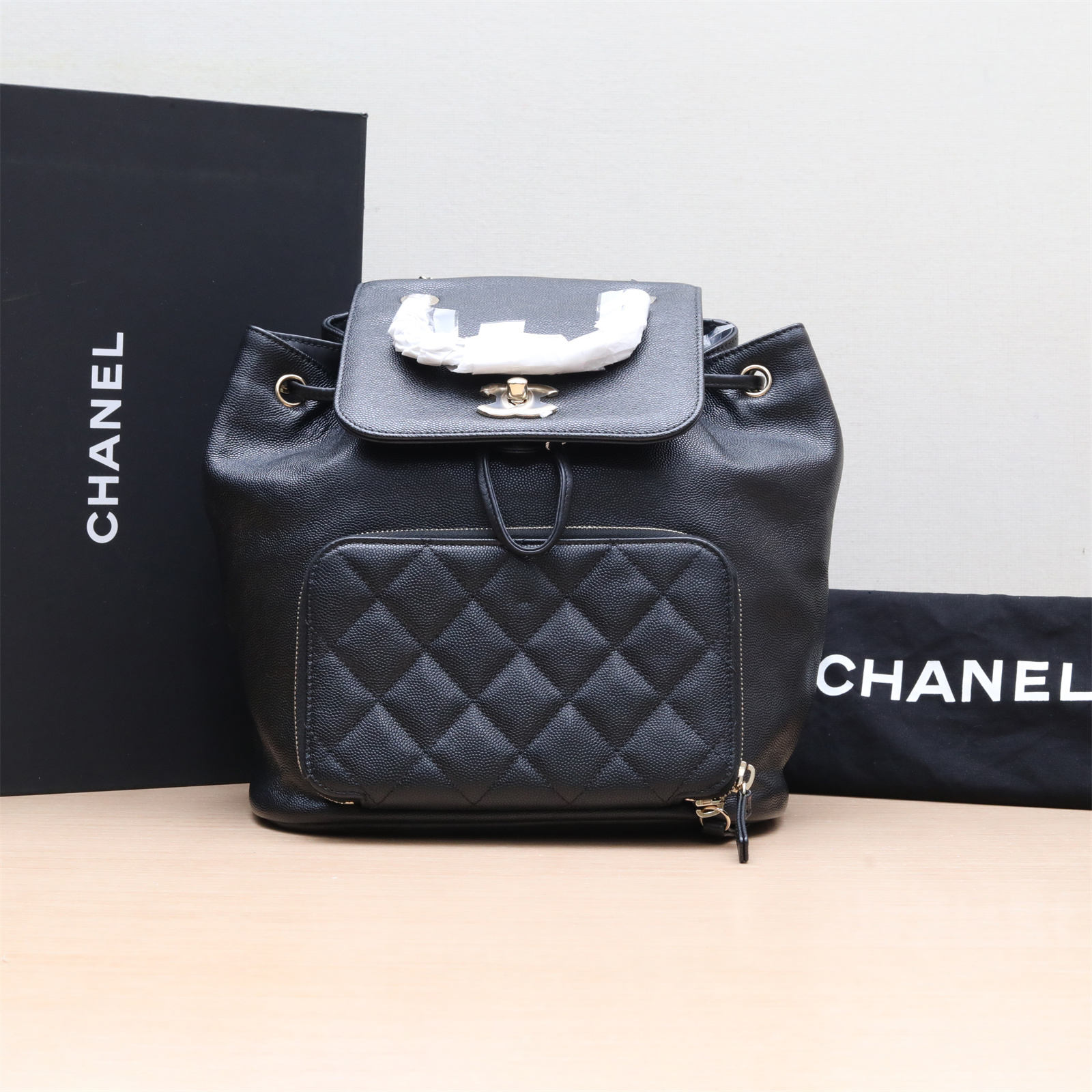 95新 Chanel/香奈儿 小花双双 Affinity 双肩包 黑色 荔枝牛 24开