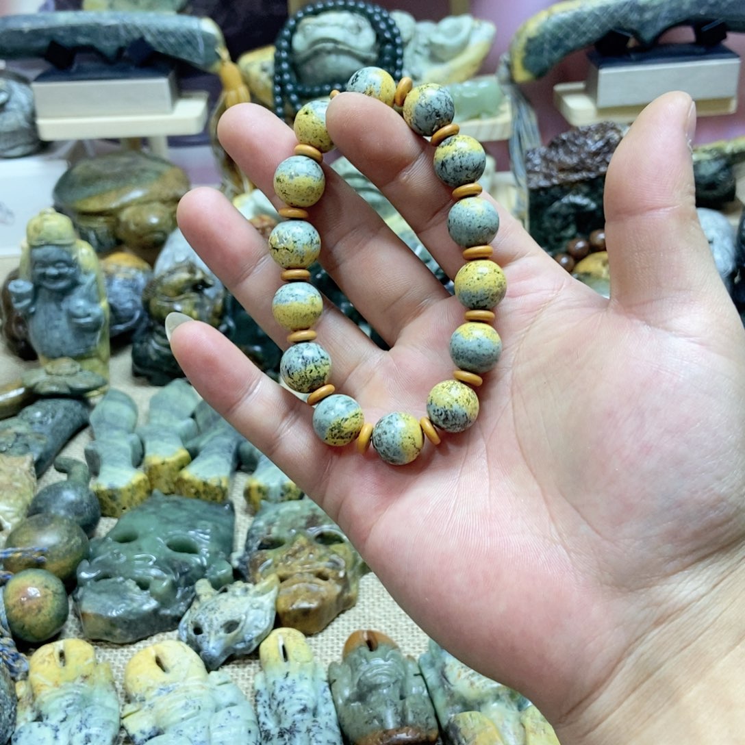 岫岩河磨玉（透闪石质玉）手把未镶嵌