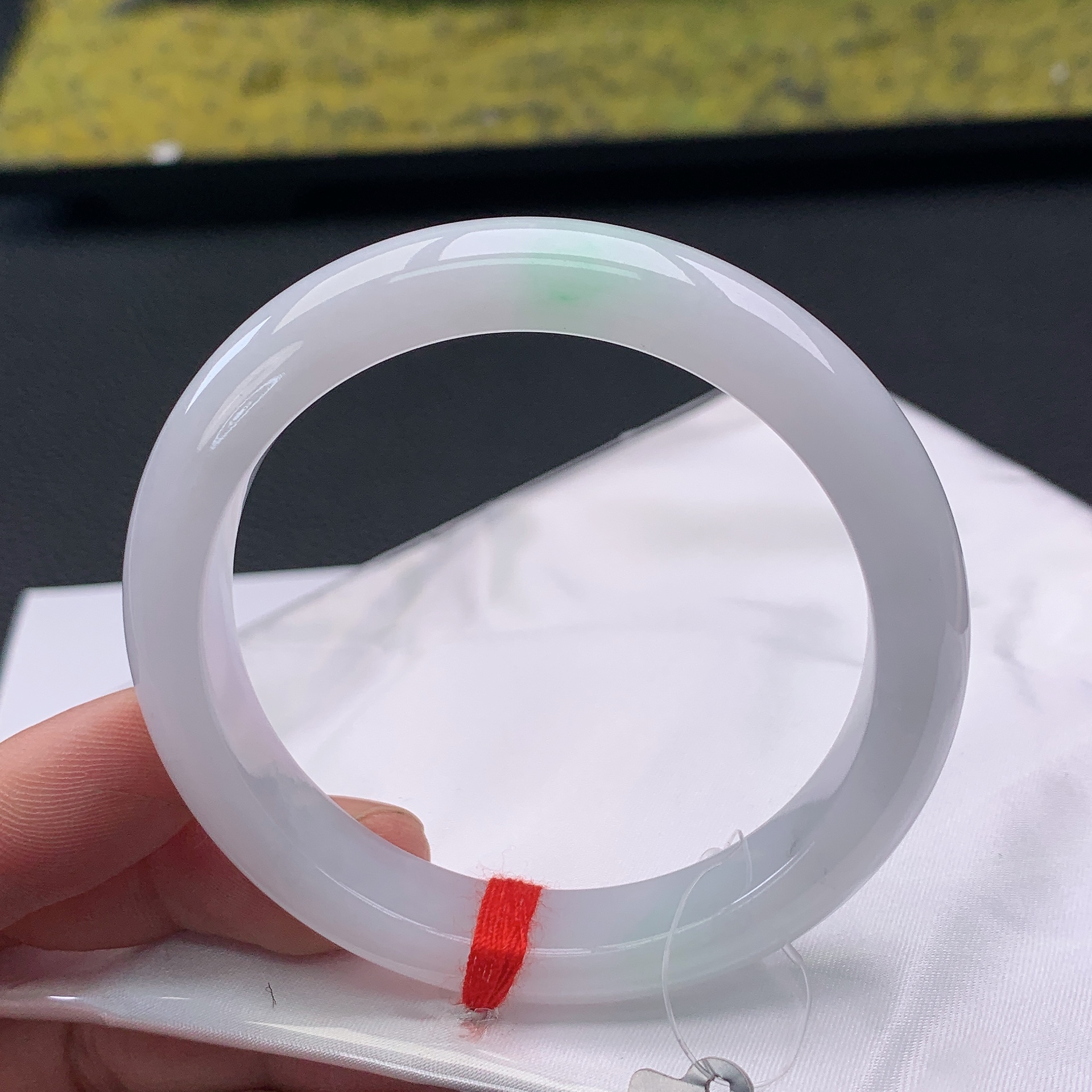 【玖玉珠宝】天然A货翡翠手镯56正圈白底青 Y0016