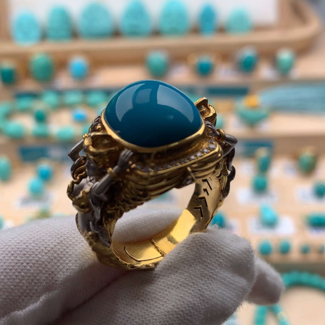 绿松石珠宝奇石18K金镶嵌