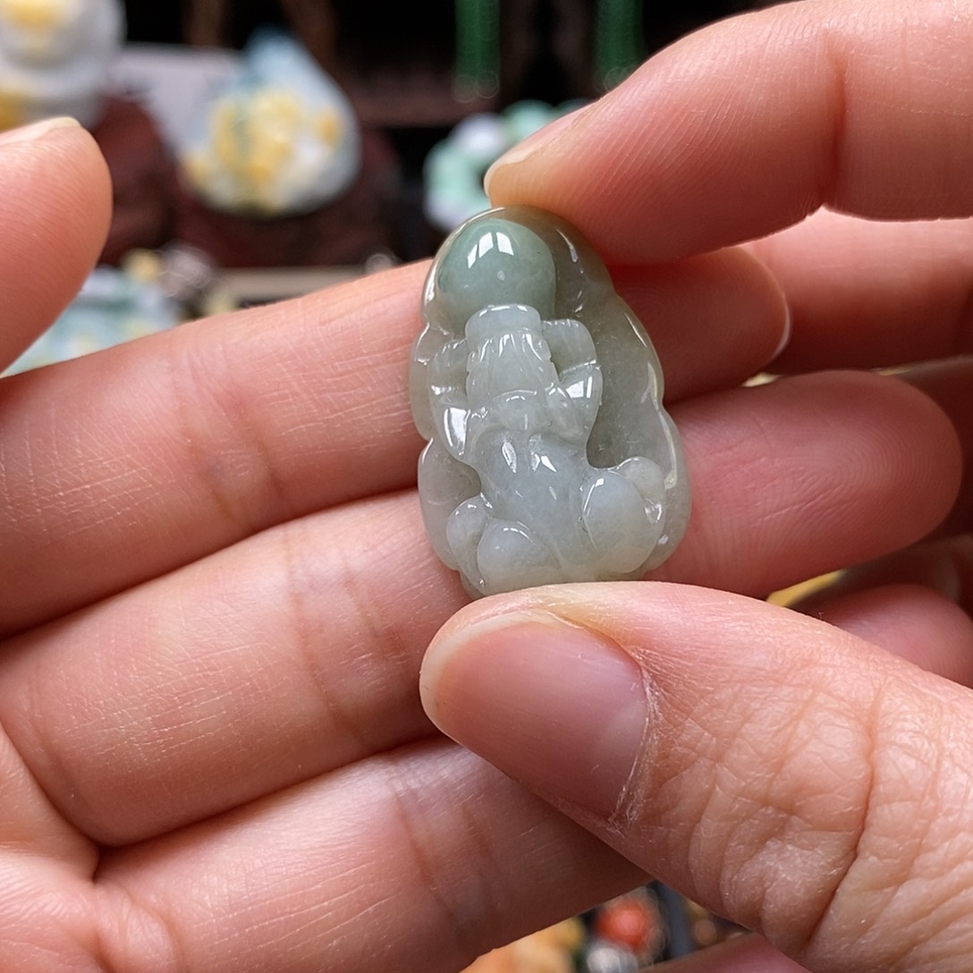 翡翠颈饰未镶嵌喜*翡翠