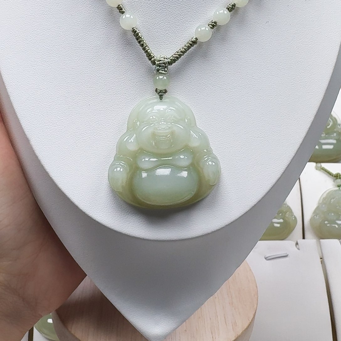 和田玉未镶嵌吊坠(赠链)