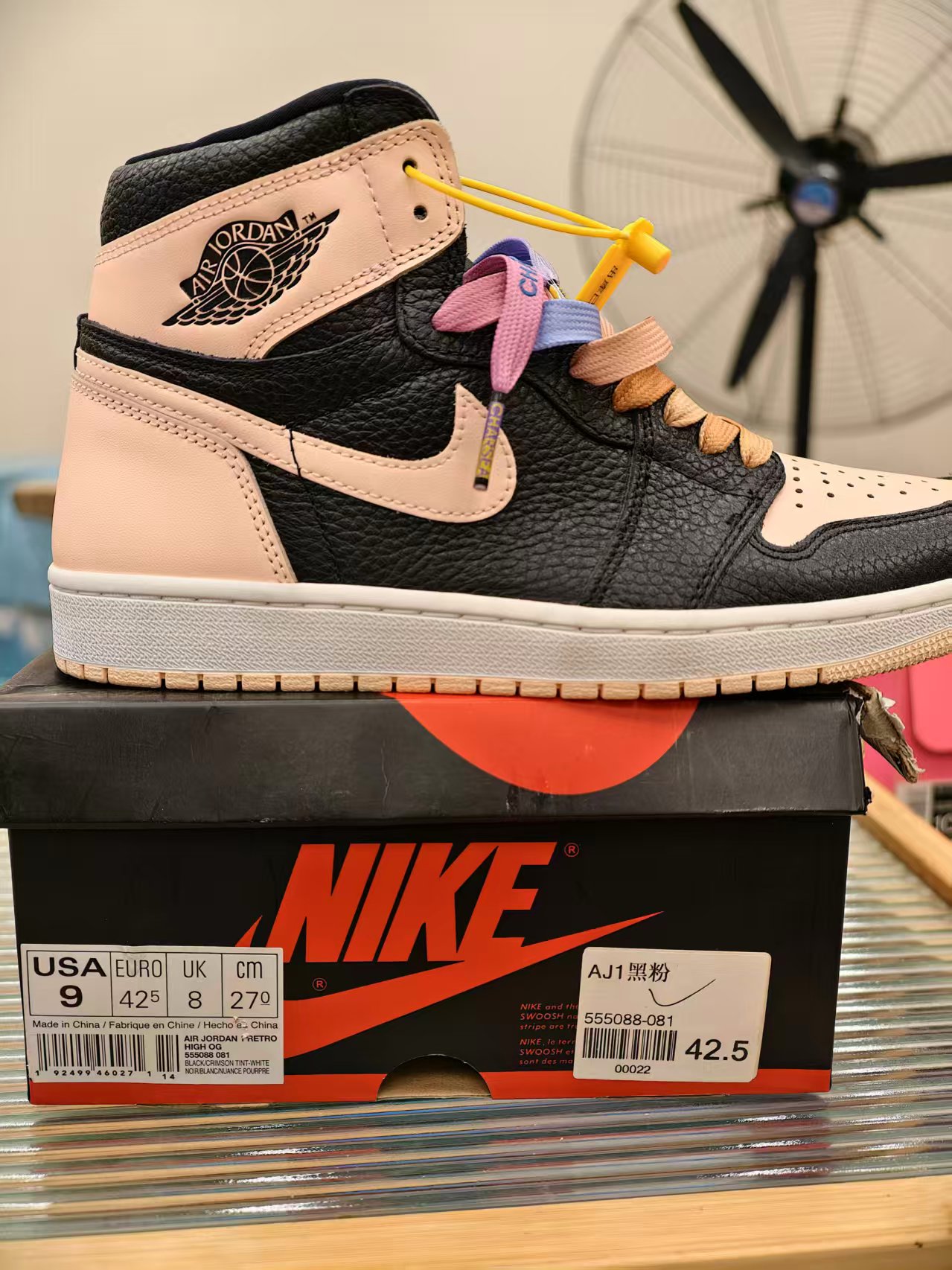 nike aj1黑粉高帮 全新原盒 42.5码 11月6 孙