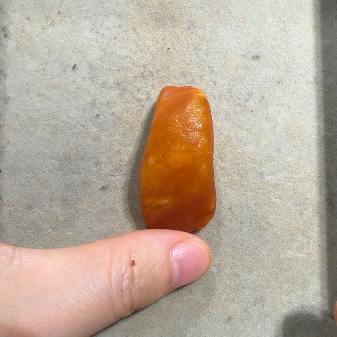 未镶嵌定制琥珀定制