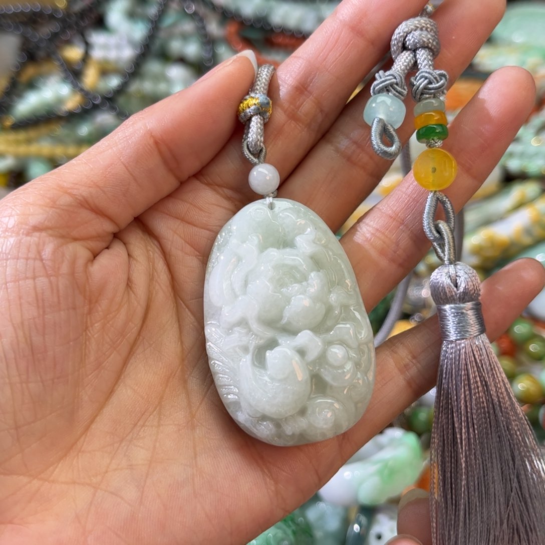 翡翠颈饰未镶嵌待编款