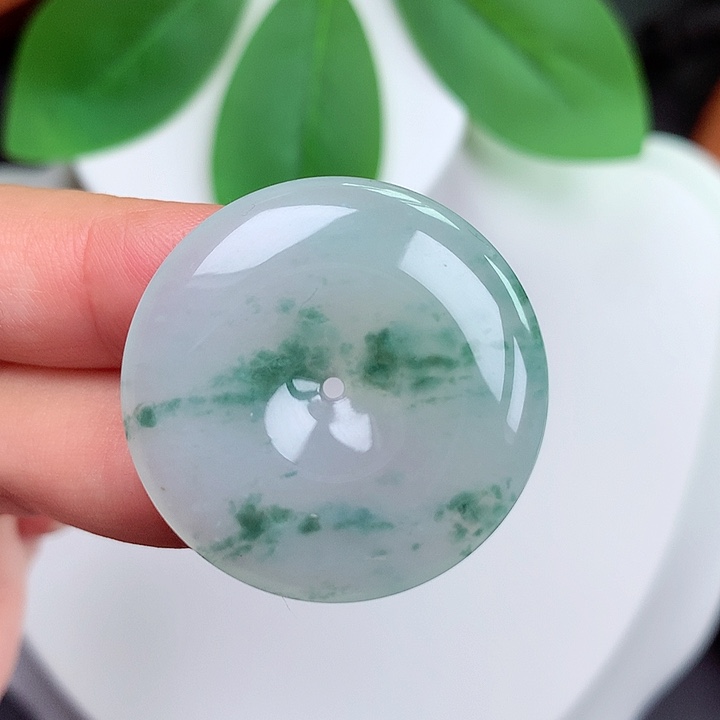 颈饰未镶嵌翡翠平安扣 29.9x5.2mm