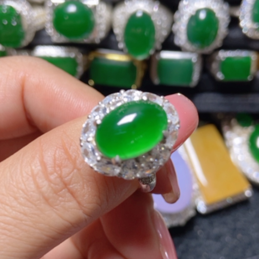 【闪购商品】翡翠挂件银S925镶嵌翡翠