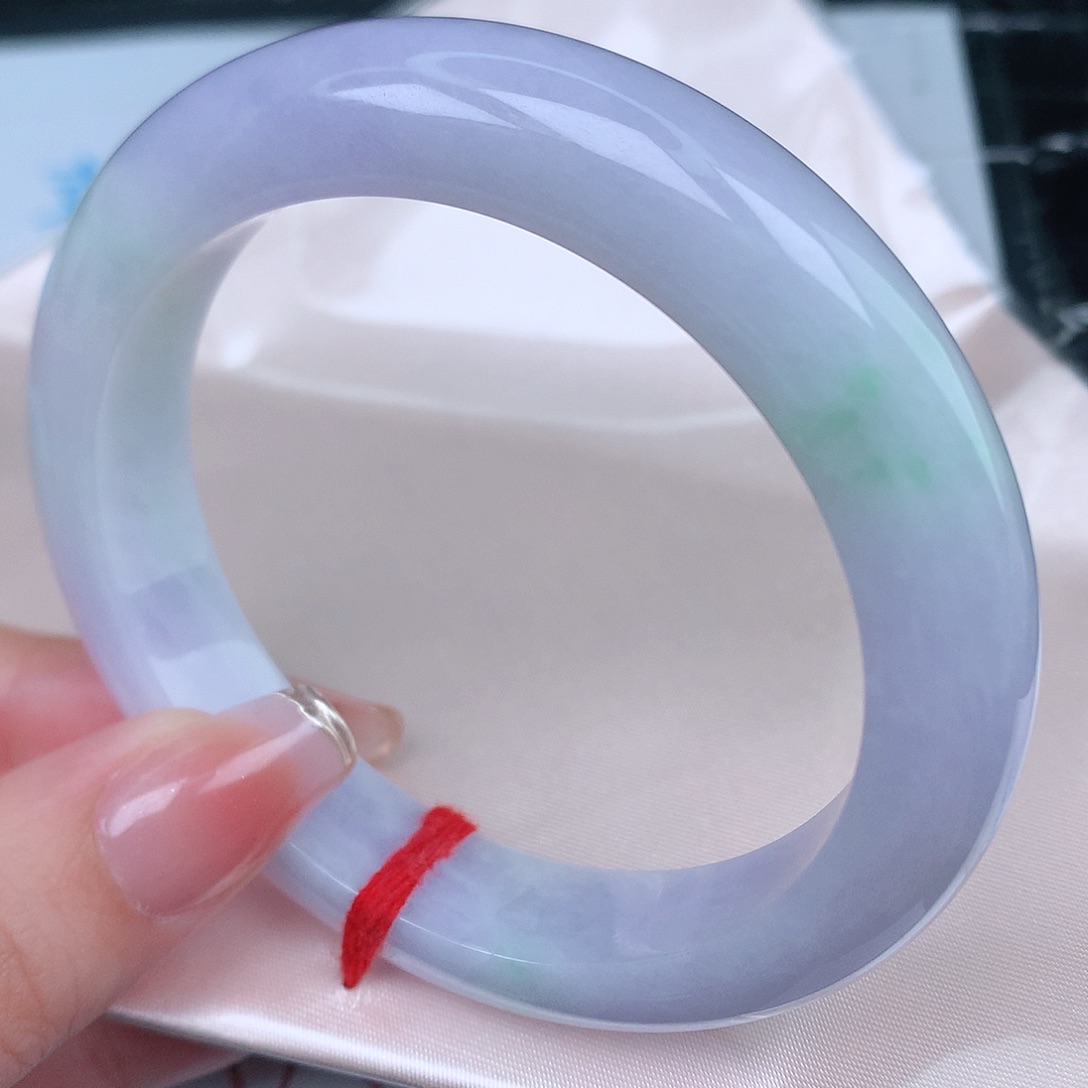 翡翠手镯未镶嵌天然