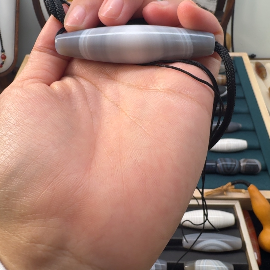 梦***时玛瑙/玉髓未镶嵌颈饰