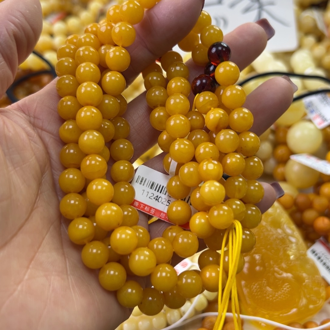 琥珀珠宝奇石未镶嵌