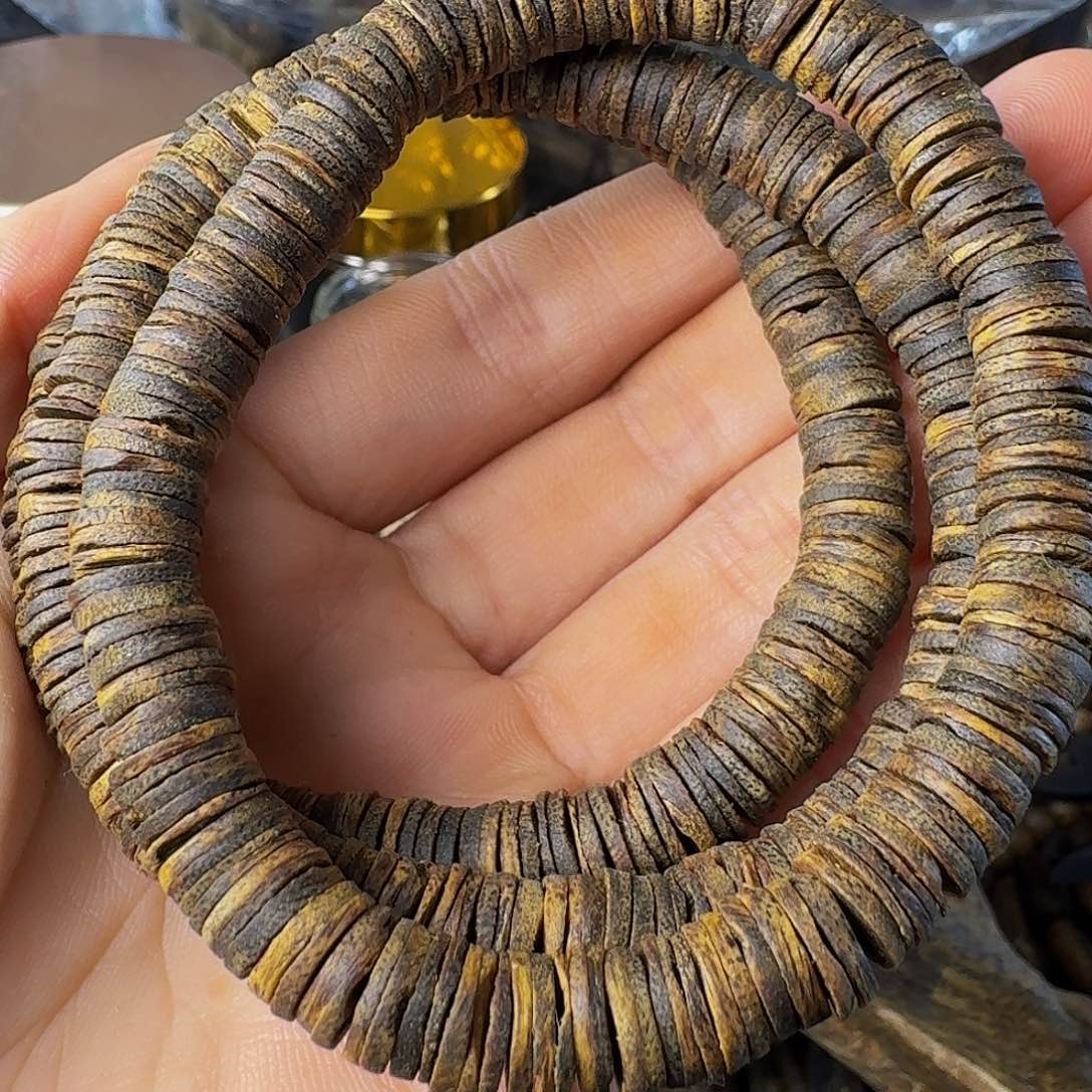 沉香手串沉水红油虫漏卡八多样性发一